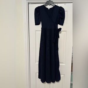 Chic Navy Wrap Midi Dress